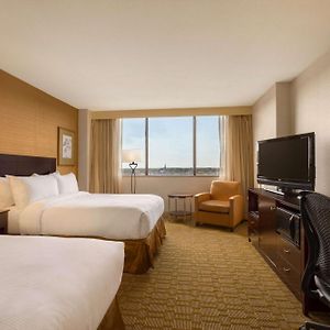 Queen Room Two Queen Beds City View